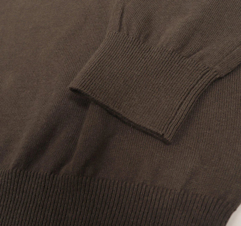 Afbeelding laden in Galerijviewer, Swedteam Crest V-Neck Sweater, Swedteam green