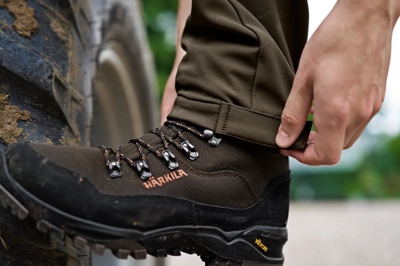 Afbeelding laden in Galerijviewer, Härkila Scandinavian Trousers, dark olive/willow green