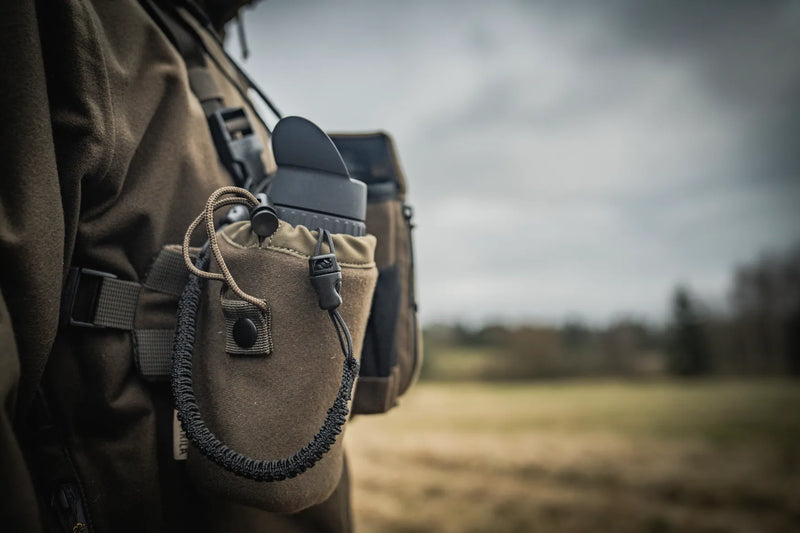 Afbeelding laden in Galerijviewer, Härkila Thermal Spotter Pouch, dark willow green