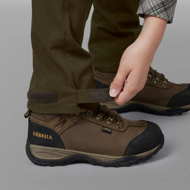 Afbeelding laden in Galerijviewer, Seeland Larch Stretch Trousers Women, pine green