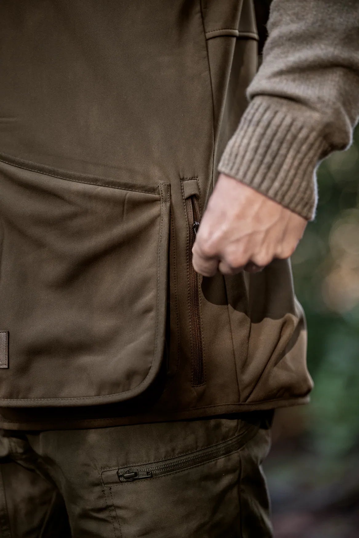 Härkila Skye Shooting Waistcoat, willow green/shadow brown