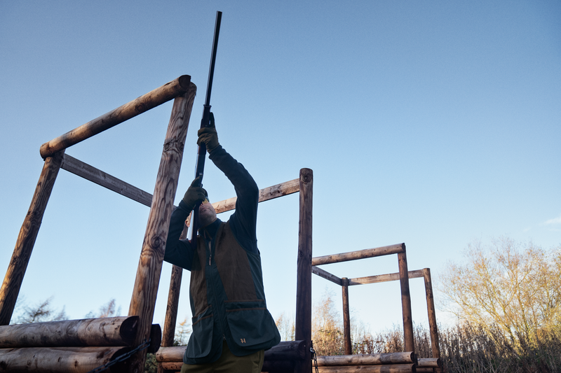 Afbeelding laden in Galerijviewer, Härkila Rannoch HSP Shooting vest Dark Navy - Het Brabants Jachthuis