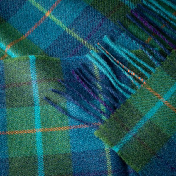 Afbeelding laden in Galerijviewer, John Hanly Merino Wollen Sjaal, blauw groen check