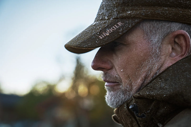 Afbeelding laden in Galerijviewer, Härkila Mountain Hunter Cap, hunting green/shadow brown