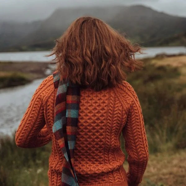 Afbeelding laden in Galerijviewer, John Hanly Lamswollen Sjaal, multicolor block