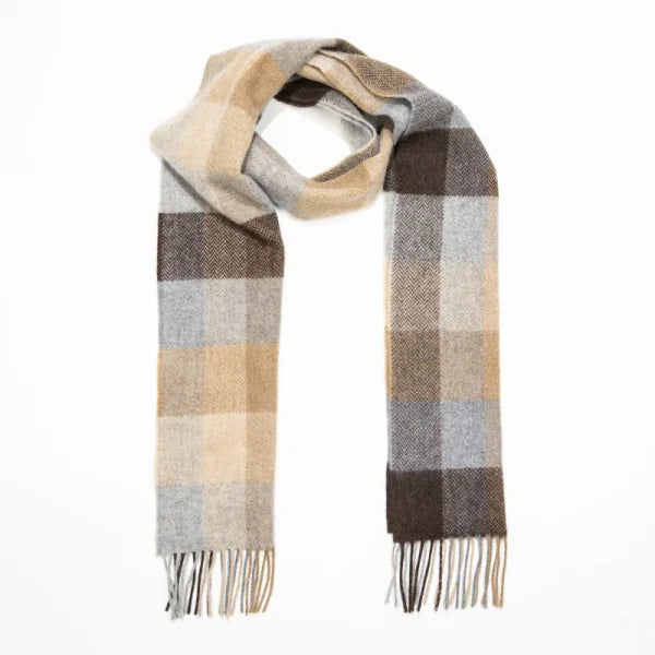 Afbeelding laden in Galerijviewer, John Hanly Lamswollen Sjaal, beige bruin grijs visgraat