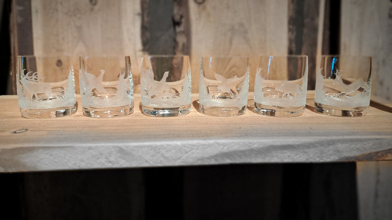 Afbeelding laden in Galerijviewer, Bordeauxglazen 515 ml met geslepen wildmotief - Het Brabants Jachthuis