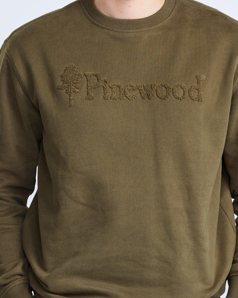 Afbeelding laden in Galerijviewer, Pinewood Värnamo Logo Sweater, dark green