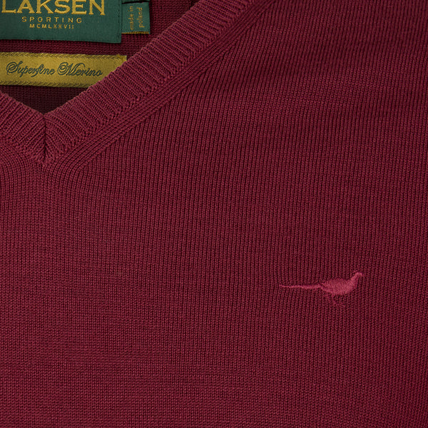 Afbeelding laden in Galerijviewer, Laksen Sussex, merino herentrui met V-hals, bordeaux