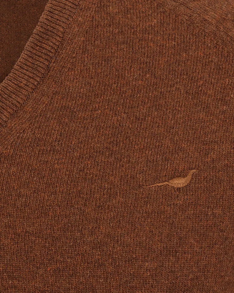 Laksen Trent V-Neck, lamswollen herentrui, toffee