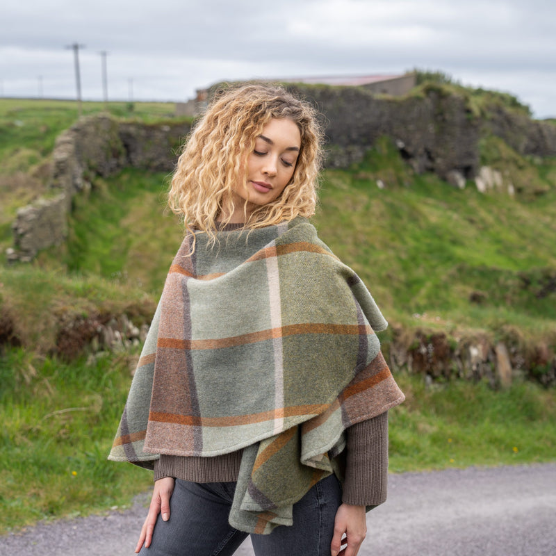 Afbeelding laden in Galerijviewer, John Hanly Sue Cape 714