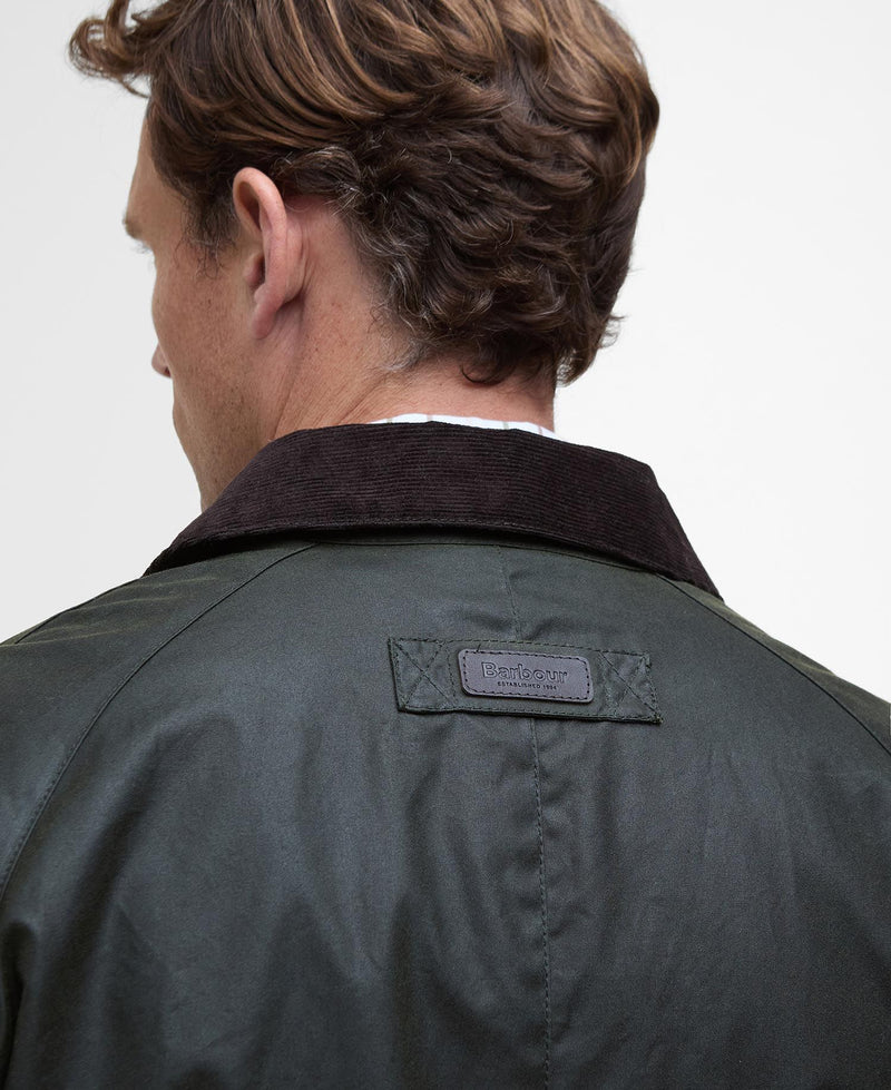 Afbeelding laden in Galerijviewer, Barbour Halton Wax Jacket in Fern