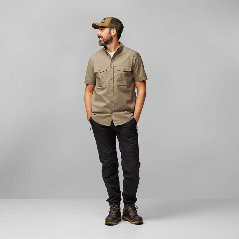 Afbeelding laden in Galerijviewer, Fjällräven Övik Air Stretch SS Shirt M, suede brown
