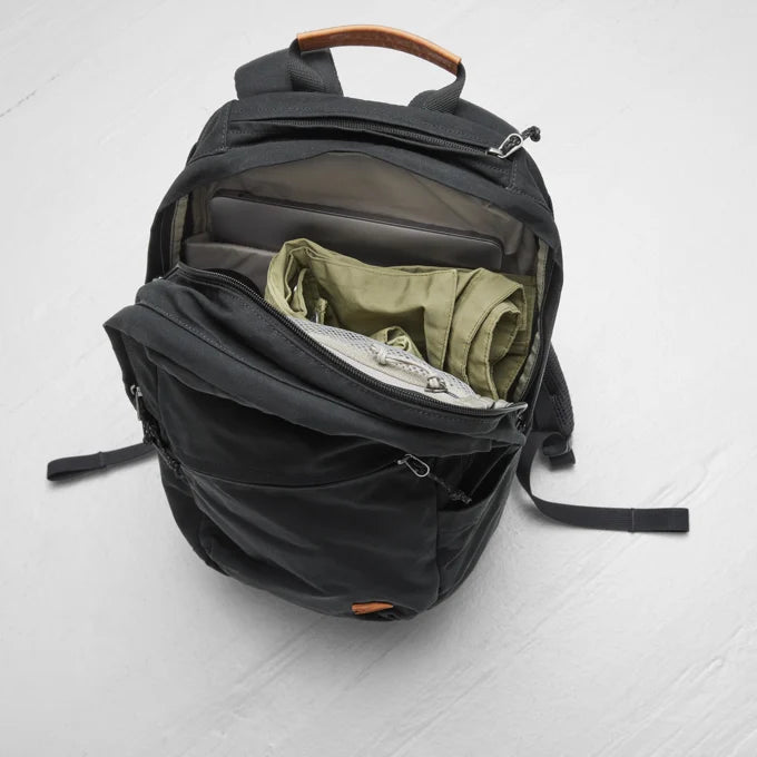 Afbeelding laden in Galerijviewer, Fjällräven Rugzak Räven 20, dark olive