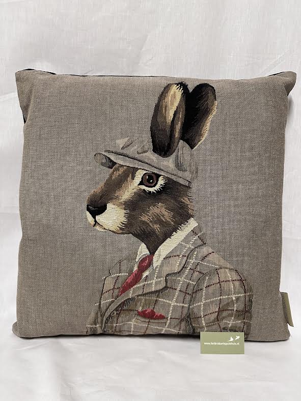 Load image into Gallery viewer, Gobelin Kussen The Huntsman Rabbit, taupe
