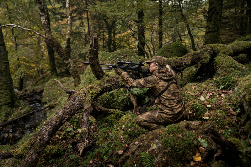 Laden Sie das Bild in Galerie -Viewer, Härkila Deer Stalker Camo Jacket Women, forest
