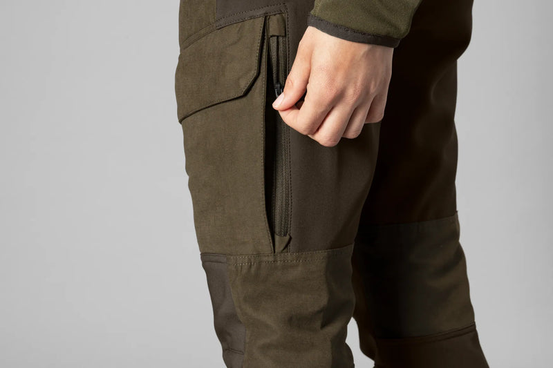Afbeelding laden in Galerijviewer, Härkila Scandinavian Trousers Women, willow green/deep brown
