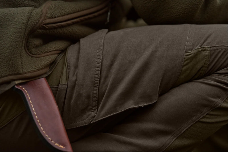 Afbeelding laden in Galerijviewer, Härkila Hill Trousers, willow green/brown
