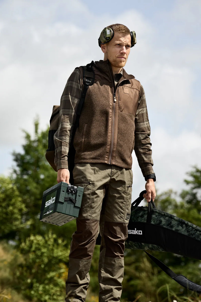 Afbeelding laden in Galerijviewer, Härkila Kalix Fleece Waistcoat, dark earth
