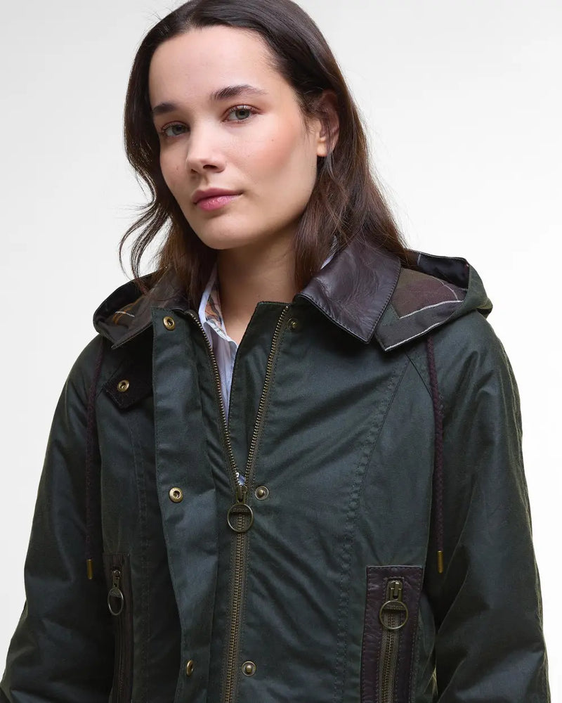 Afbeelding laden in Galerijviewer, Barbour Ivy Wax Jacket, fern
