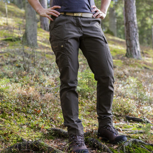 Pinewood Finnveden Classic Trousers Women, dark olive