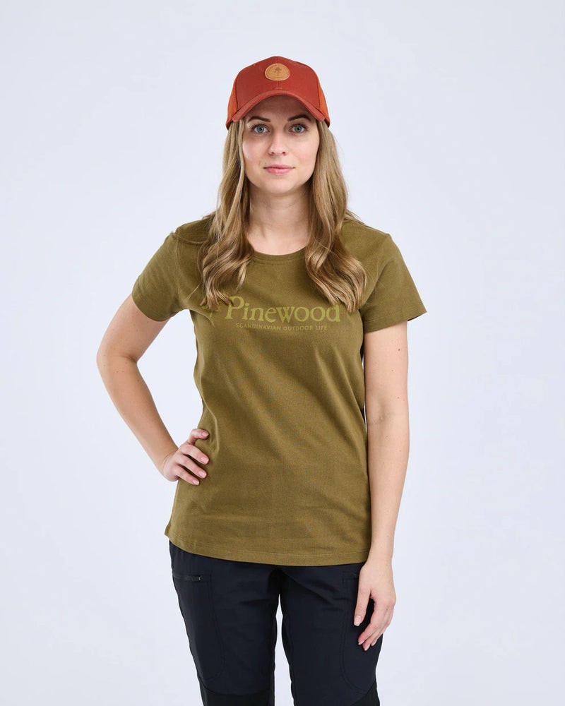 Afbeelding laden in Galerijviewer, Pinewood Outdoor Life T-shirt W, h.olive
