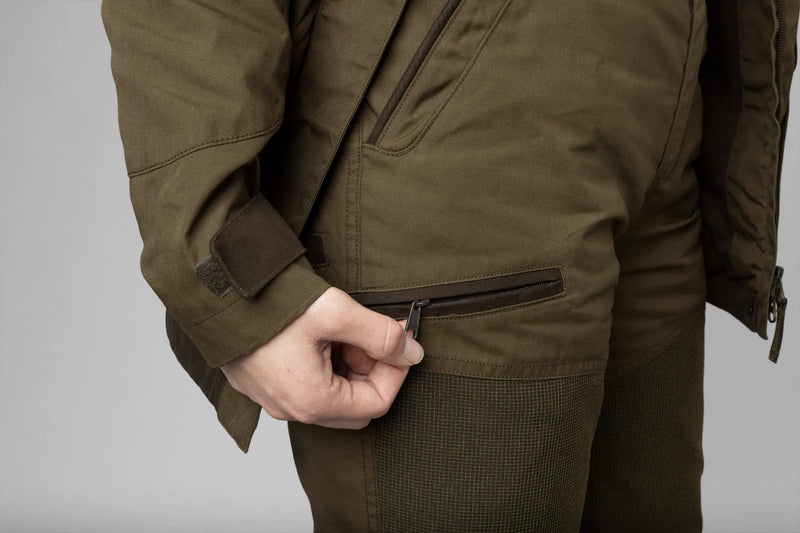 Afbeelding laden in Galerijviewer, Seeland Key-Point Kora trousers, pine green/grizzly brown
