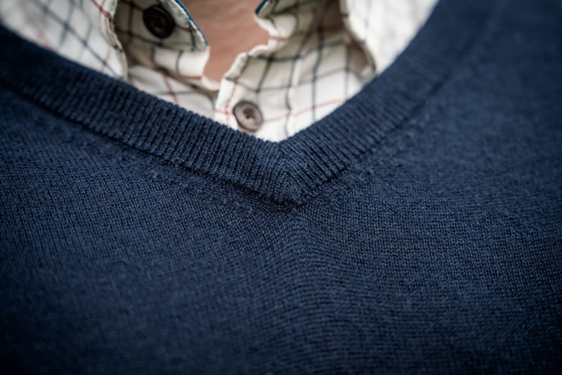 Afbeelding laden in Galerijviewer, Seeland Pine V-hals trui Blauw
