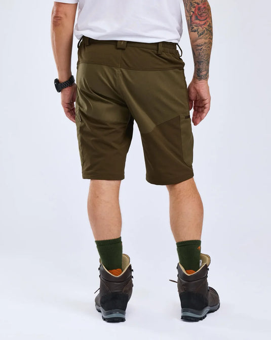 Pinewood Finnveden Hybrid Shorts Men, dark olive/olive