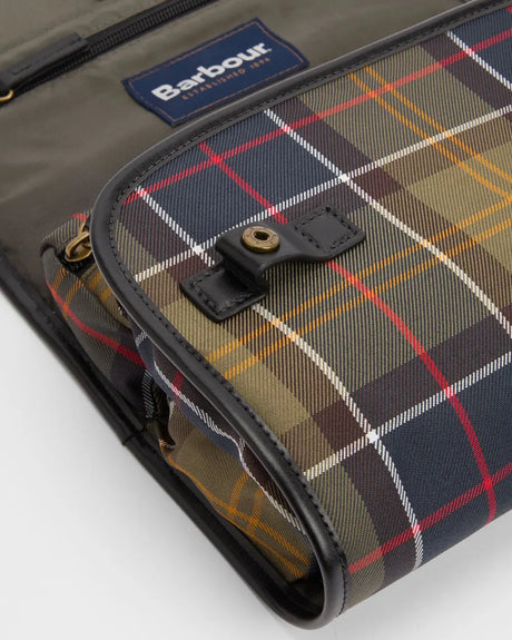 Barbour Tartan Hanging Washbag, classic