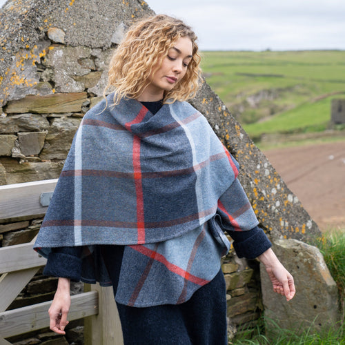 John Hanly Sue Cape 715