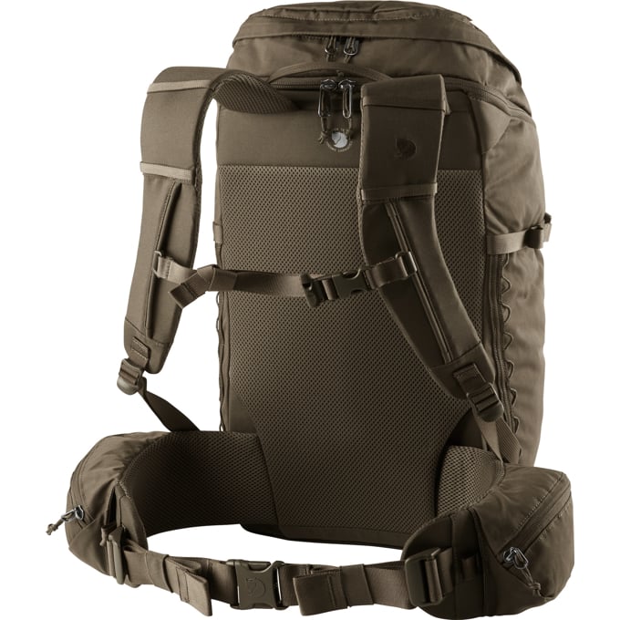 Afbeelding laden in Galerijviewer, Fjällräven Singi 28, backpack, dark olive, 28 liter
