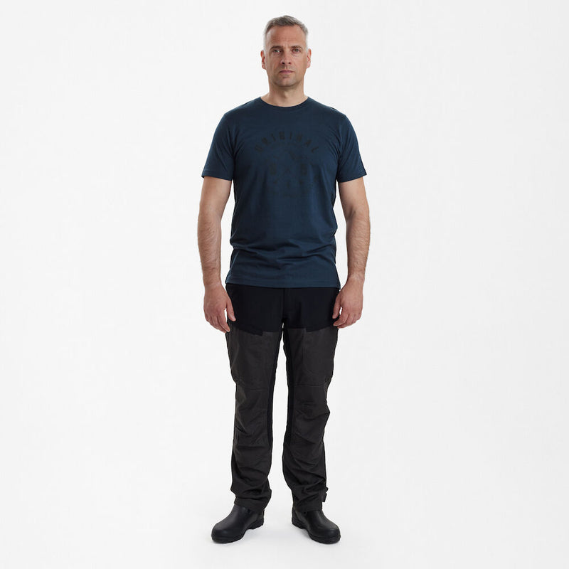 Afbeelding laden in Galerijviewer, Deerhunter Nolan T-shirt, dark blue
