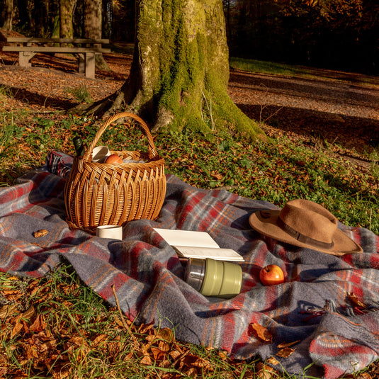 John Hanly Large Wool Trow LW 102