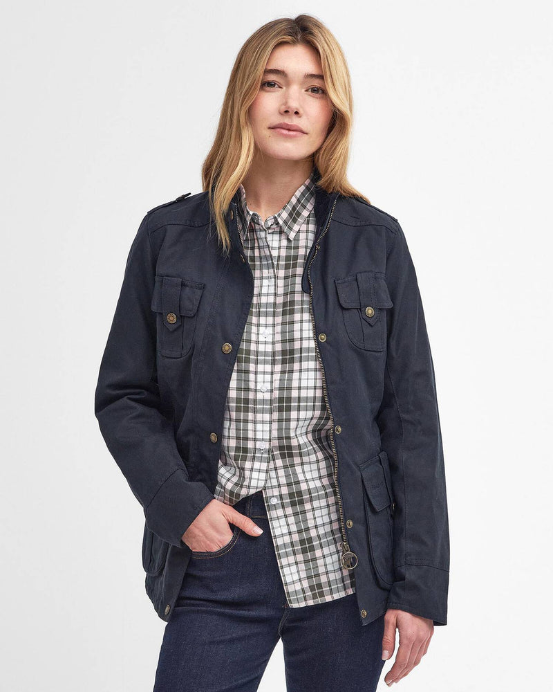 Afbeelding laden in Galerijviewer, Barbour Winter Defence Wax Jacket, navy/classic
