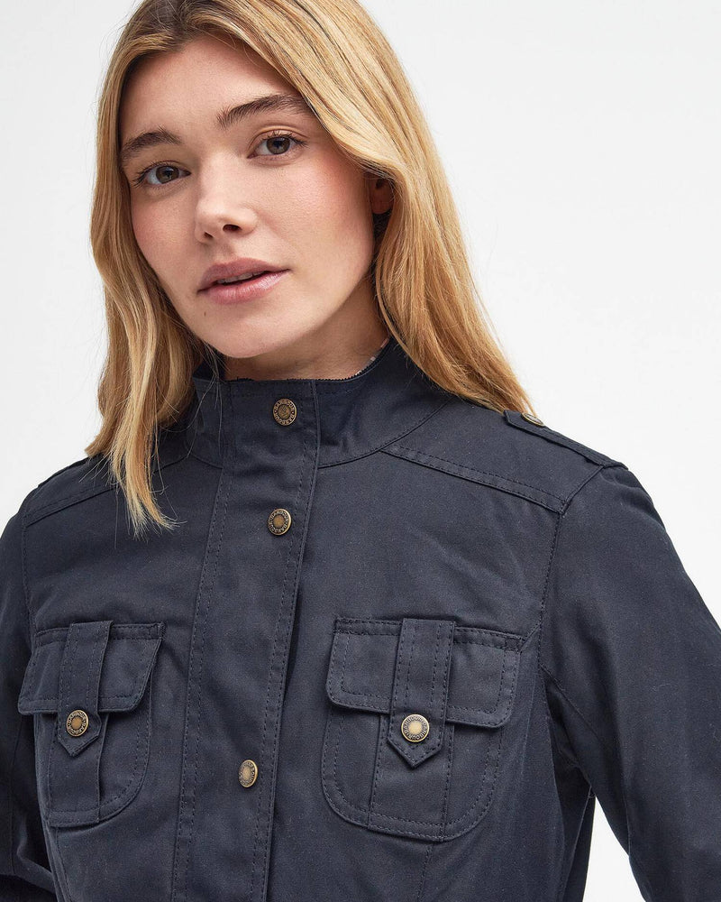 Afbeelding laden in Galerijviewer, Barbour Winter Defence Wax Jacket, navy/classic
