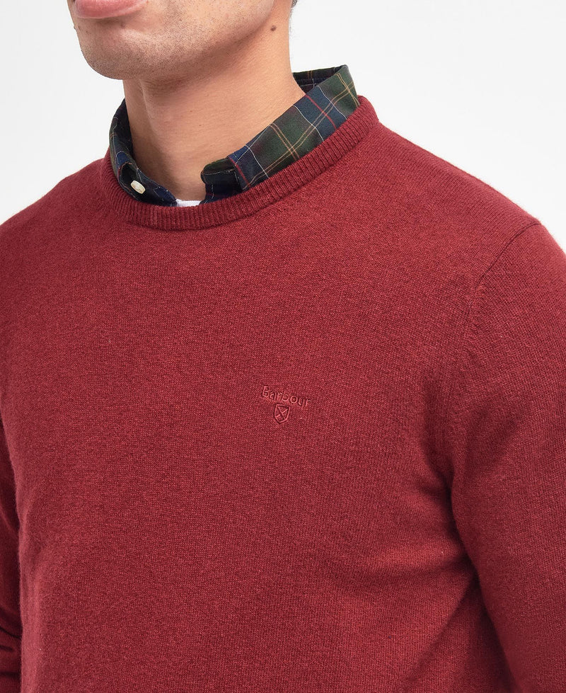 Afbeelding laden in Galerijviewer, Barbour Essential Lambswool Crew Neck, ruby
