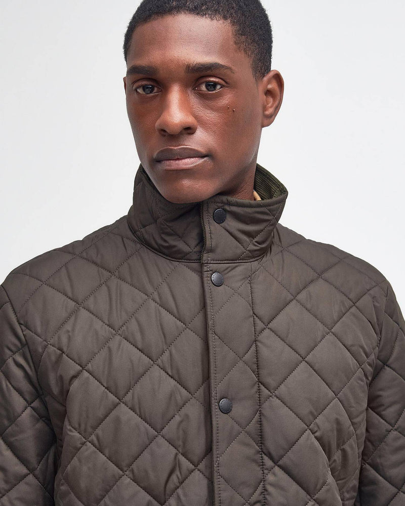 Afbeelding laden in Galerijviewer, Barbour Chelsea Sportsquilt Jacket, olive
