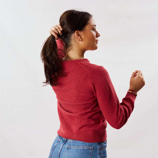 Osborne Knitwear, lamswollen damestrui V-hals, rouge