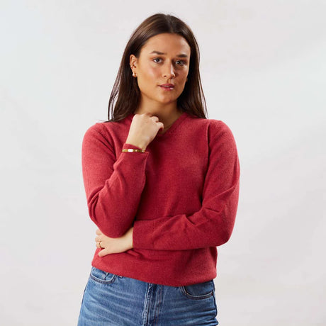 Osborne Knitwear, lamswollen damestrui V-hals, rouge