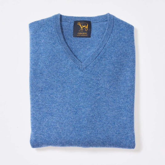 Osborne Knitwear, lamswollen damestrui V-hals, jeans