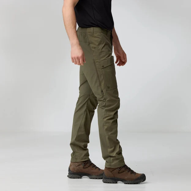 Afbeelding laden in Galerijviewer, Fjällräven Abisko Hybrid Trail Trousers M, laurel green
