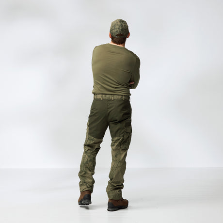 Fjällräven Barents Pro Hunting Trousers M, green camo/deep forest