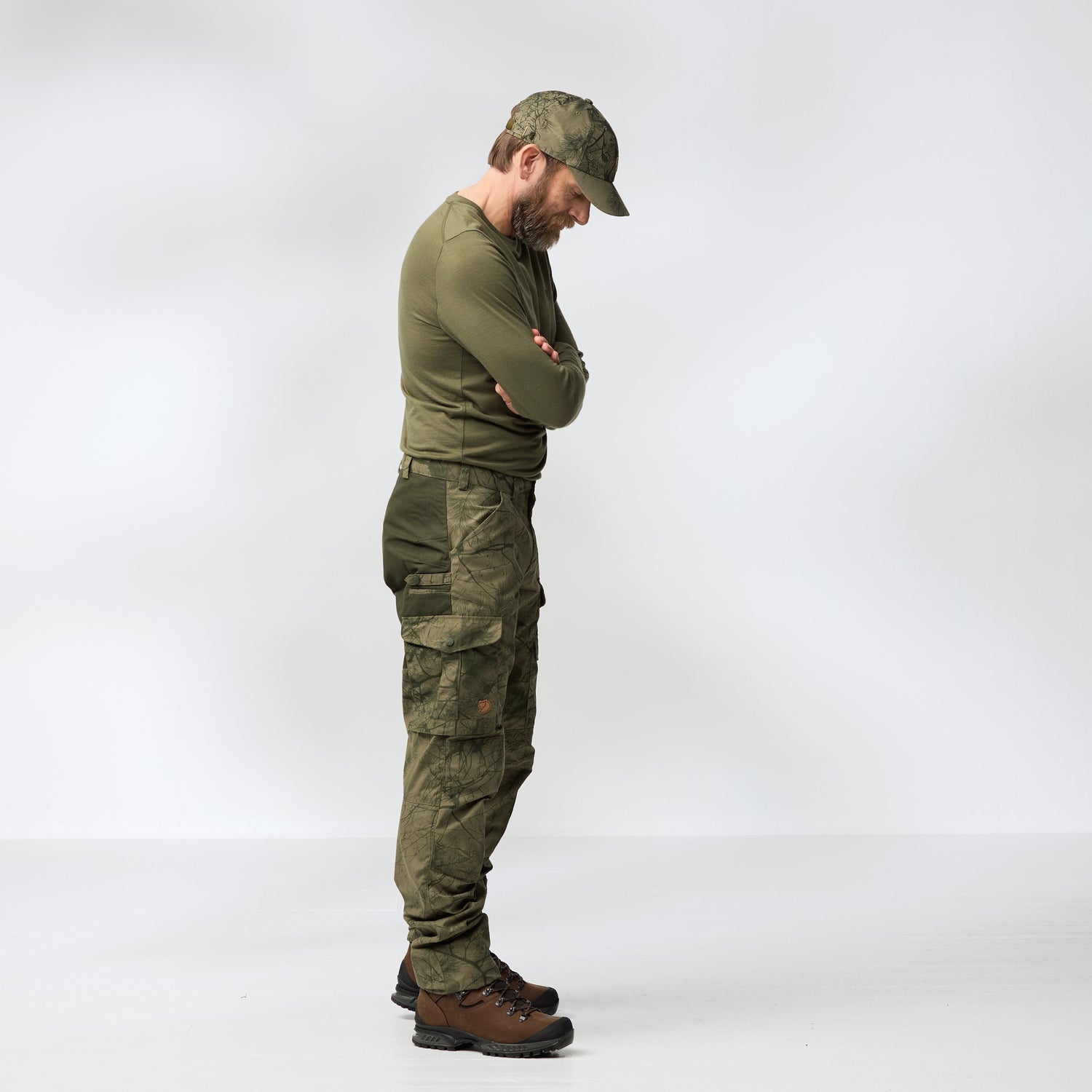 Fjällräven Barents Pro Hunting Trousers M, green camo/deep forest