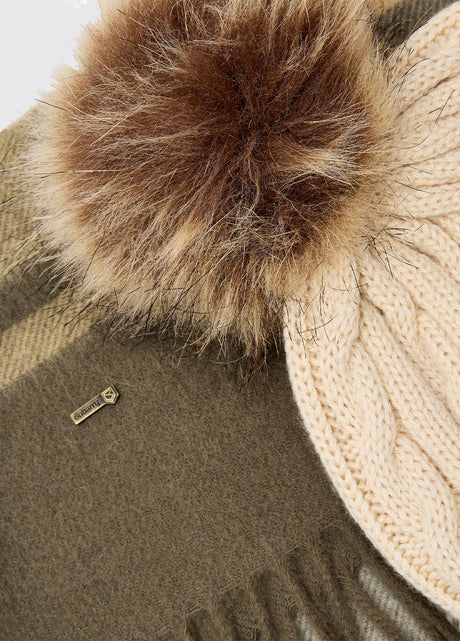 Dubarry Foley, set muts en sjaal, dusky green