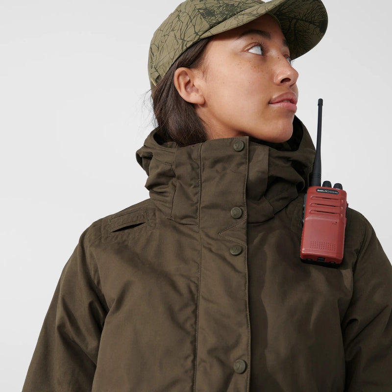 Afbeelding laden in Galerijviewer, Fjällräven Högvilt Jacket W, dark olive

