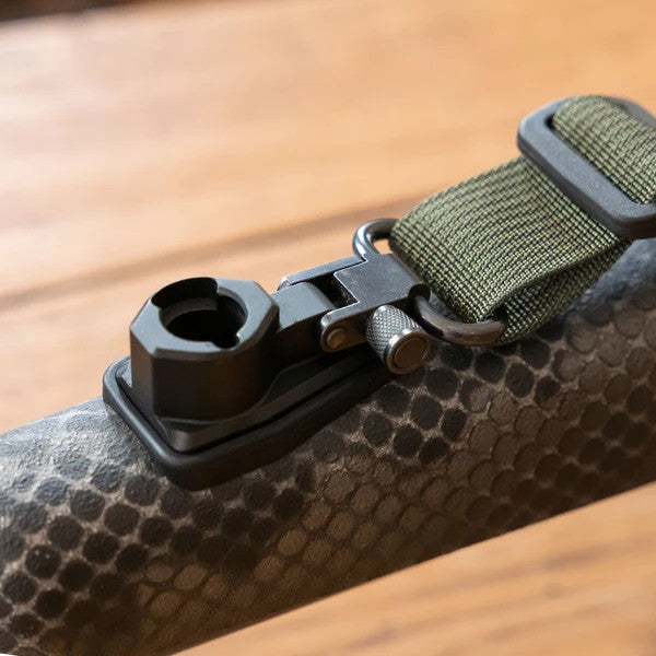 Spartan Javelin Lite Bipod® met klassieke geweeradapter