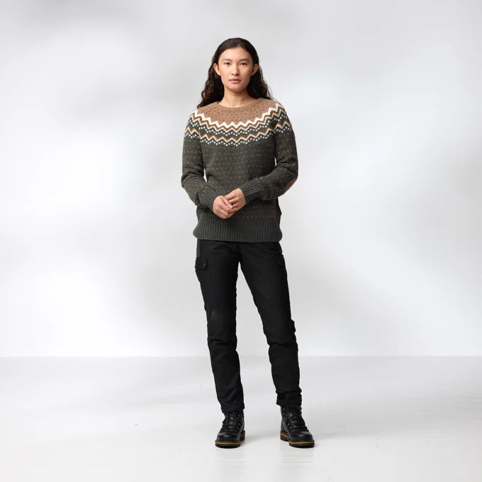 Load image into Gallery viewer, Fjällräven Övik Knit Sweater, deep forest
