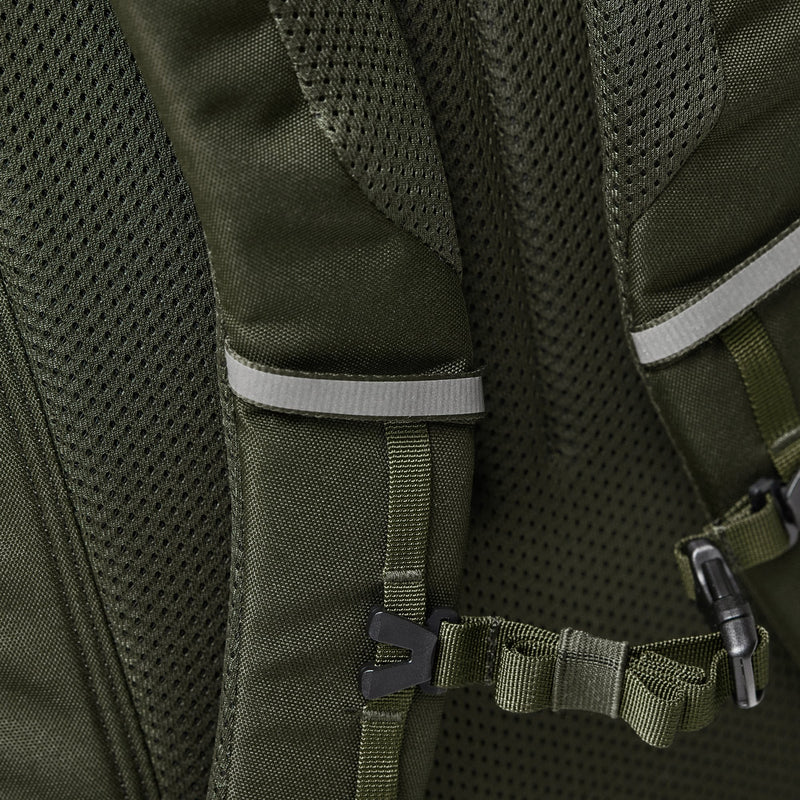 Afbeelding laden in Galerijviewer, Fjällräven Rugzak Skule 28, deep forest
