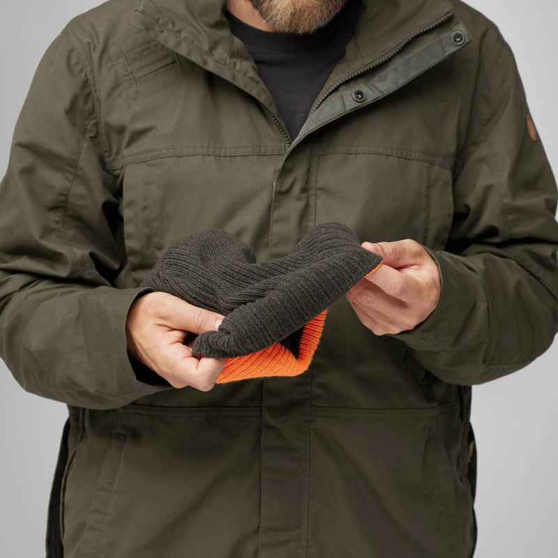 Afbeelding laden in Galerijviewer, Fjällräven Sörmland Reversible Beanie, dark olive
